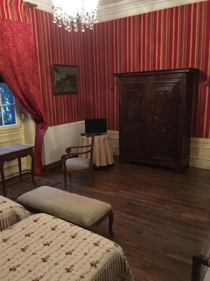 Manoir De La Graviere Bed & Breakfast Mouzon  Екстериор снимка