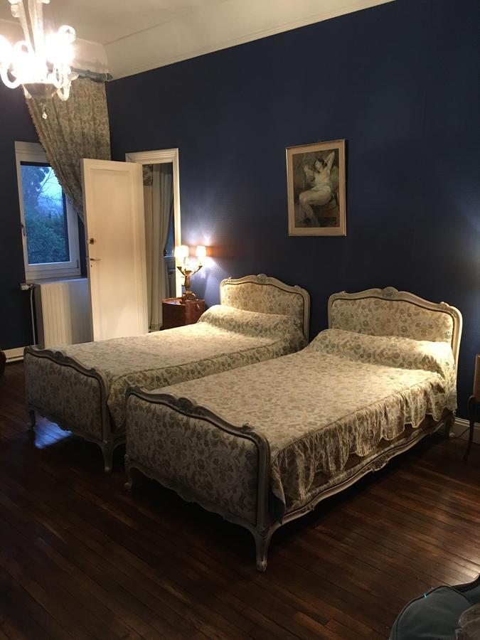 Manoir De La Graviere Bed & Breakfast Mouzon  Екстериор снимка